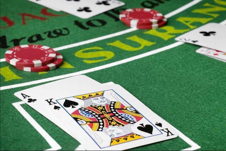 Tampilan platform ponislot dengan berbagai permainan dan fitur